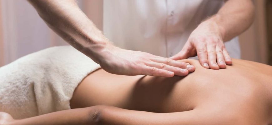 Почему стоит записаться на лечебный массаж
